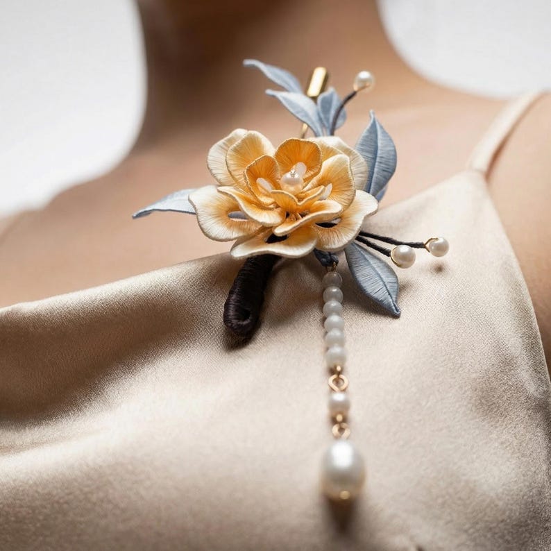 Luxury Pure Silk Chan Flower Brooch Pin with Pearl Drop